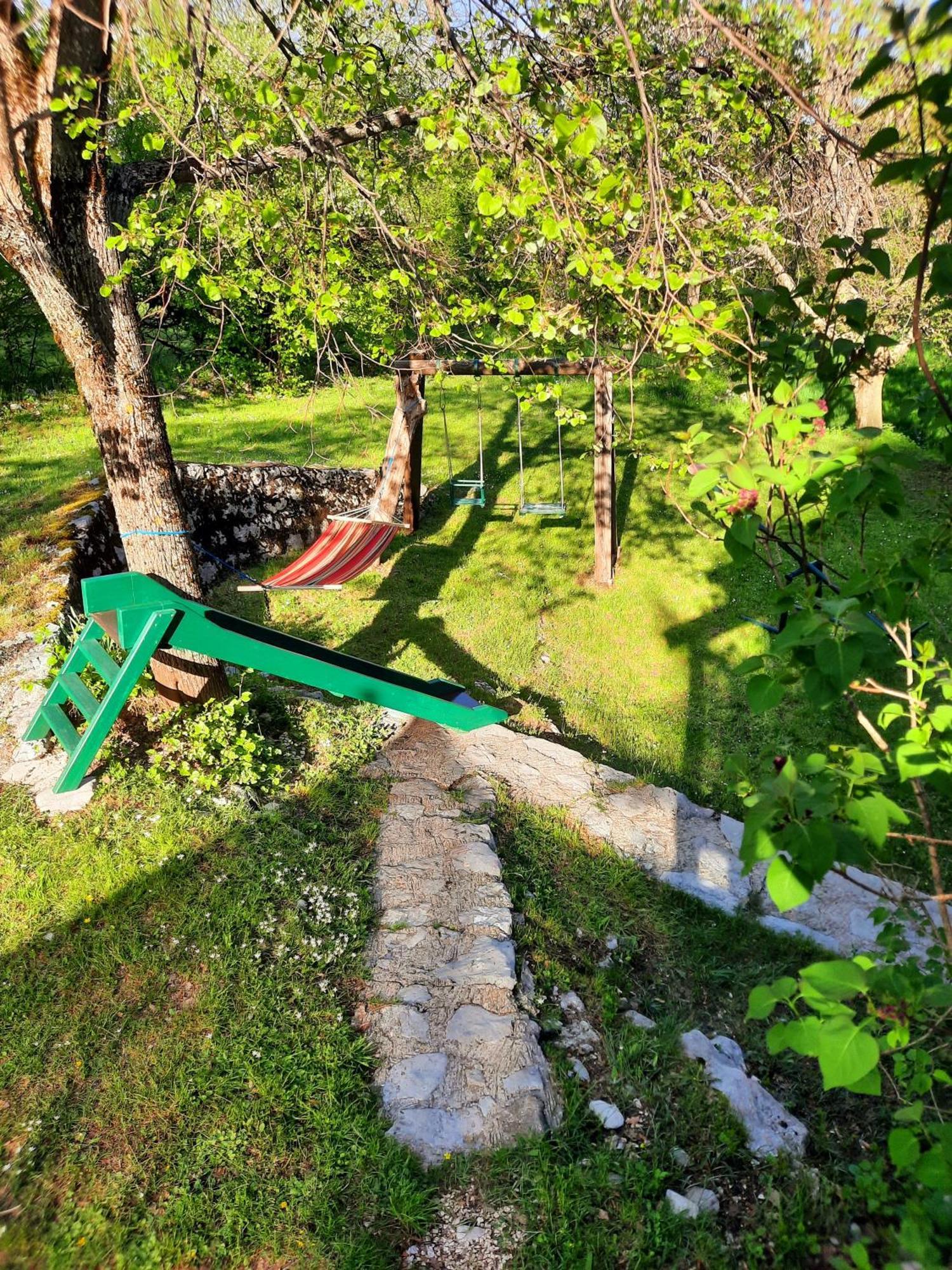 Villa Lovcen4Me à Cetinje Extérieur photo